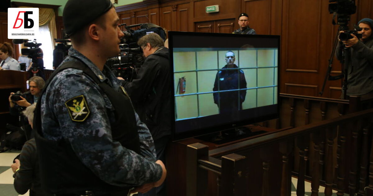 Емисията новини на руската държавна телевизия в 15 часа. Първата