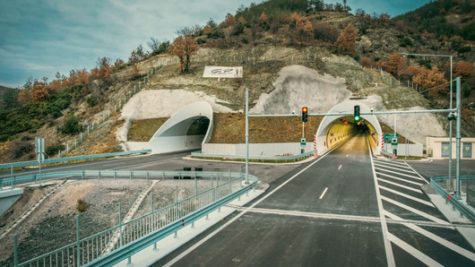 Четири години по-късно: тунелът "Железница" най-после е отворен