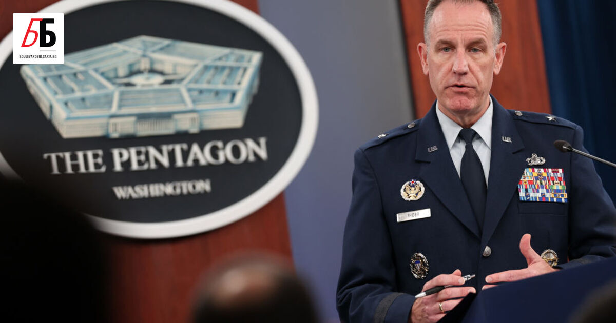 Американското правителство тайно притежава и укрива извънземни космически кораби -