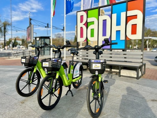 Във Варна тръгва първата услуга за споделени електрически колела която