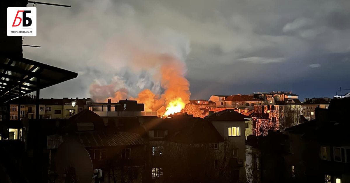 Жители на две сгради в центъра на София са били