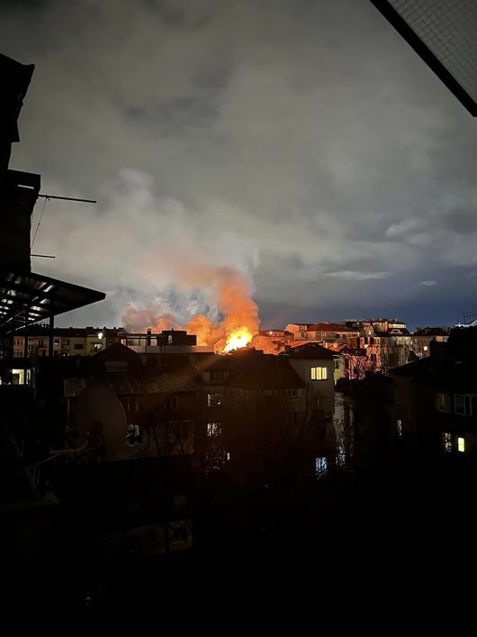Жители на две сгради в центъра на София са били