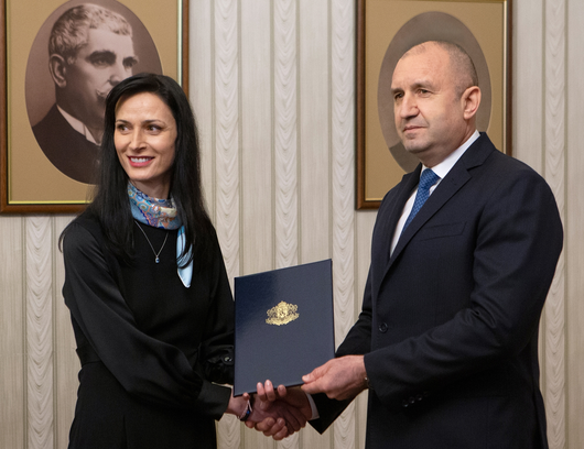 Радев няма да оттегли указа, с който предлага НС да избере Мария Габриел за премиер