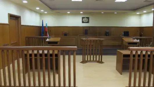 ГЕРБ, БСП и ДПС бойкотираха Правната комисия и отложиха закриването на спецсъда 