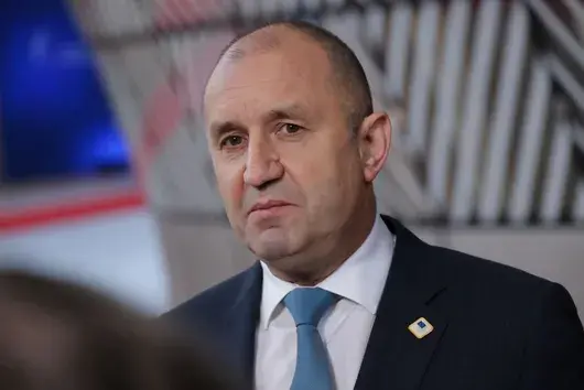 Радев: Срамно е да си ортак на Пеевски - символ на покварата във властта