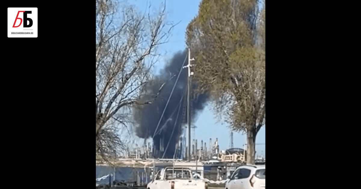 Тази сутрин в най-голямата румънска рафинерия - Petromidia, е избухнала