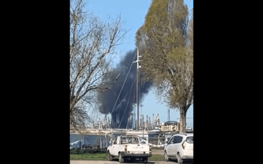 Тази сутрин в най голямата румънска рафинерия Petromidia е избухнала
