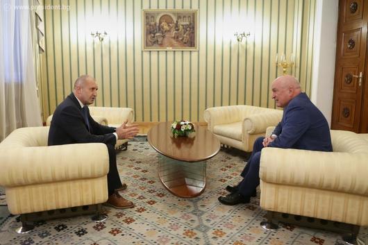 Президентът Румен Радев отказва да назначи Даниел Митов за служебен