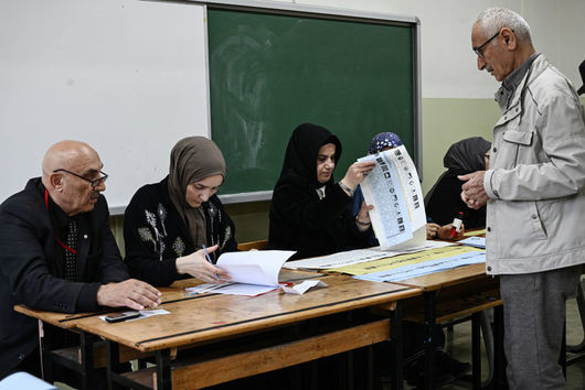 Турция гласува на местни избори които се очаква да предопределят
