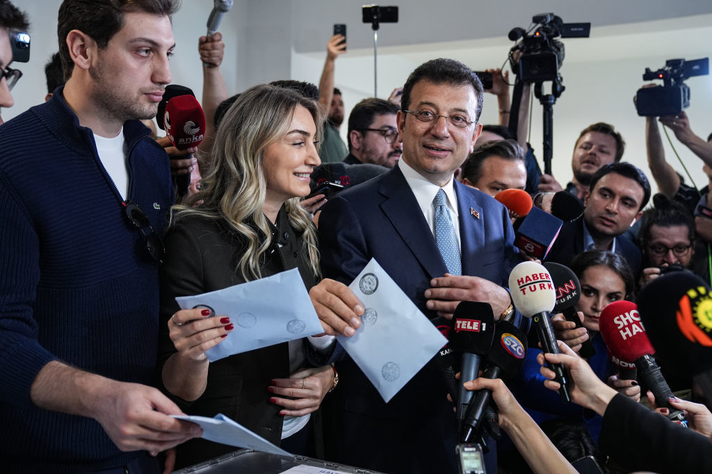 Турската опозиция води в Истанбул, Анкара и най-големите градове