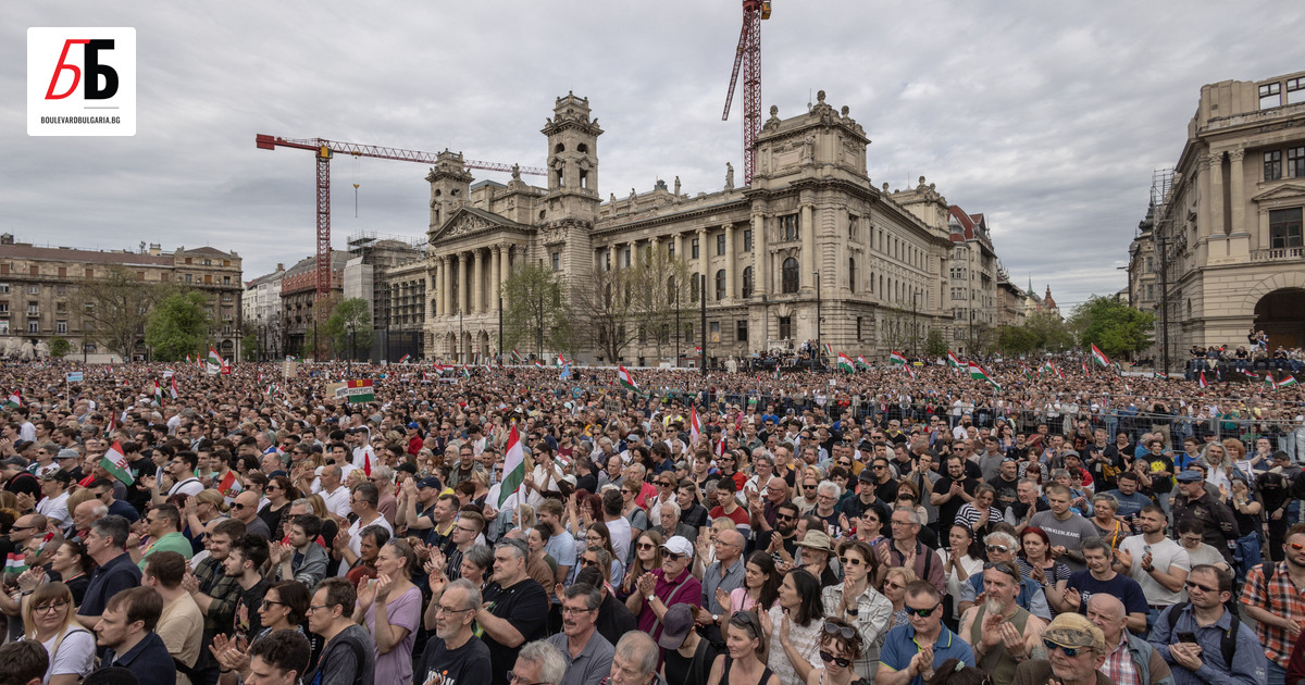 Десетки хиляди излязоха на централния в Будапеща, за да протестират