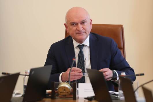 Служебният премиер Димитър Главчев се оправда за скандала около позицията
