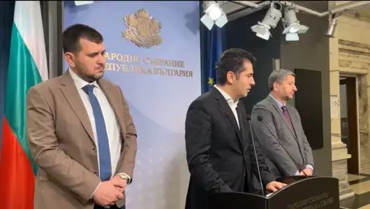 Петков: Борисов и Пеевски използват Гвоздейков като маркетинг трик, за да прикрият купения вот