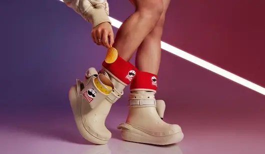 Crocs и Pringles пускат ботуши за чипс