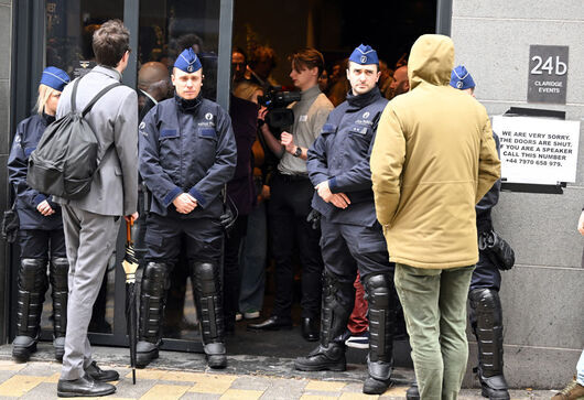 Полицията в Брюксел прекрати събрание на крайнодесни националисти с участието на Орбан
