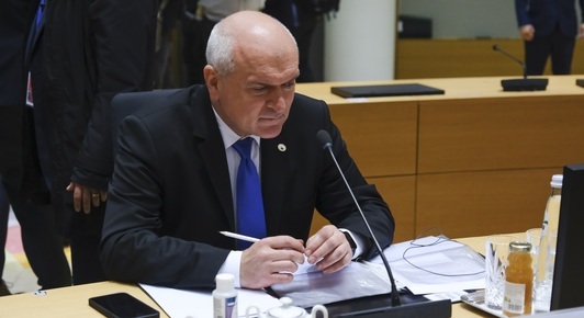 Служебният премиер Димитър Главчев отправи нов задочен призив към президента