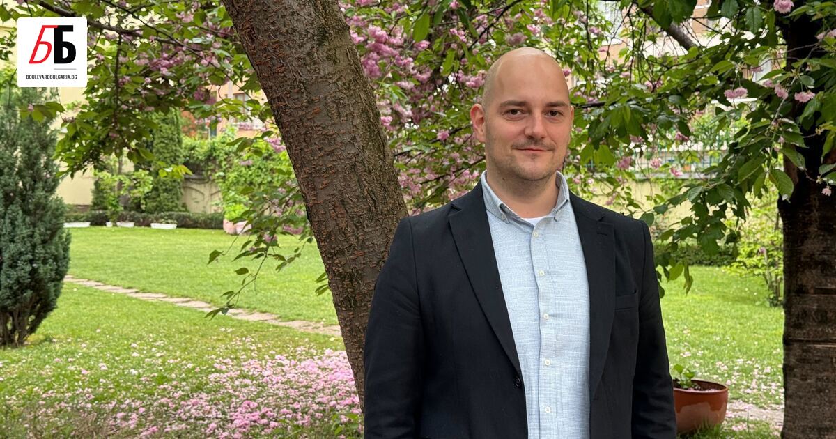 Да използваш обедната си почивка, за да съзерцаваш цъфнали дървета