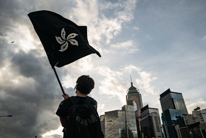 "Възмутителна атака срещу свободата" - Хонконг се надигна срещу закона на Китай