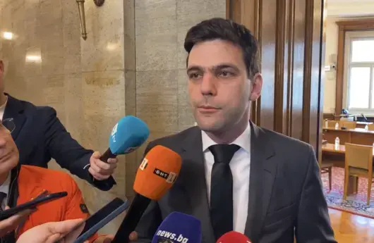 Отсъствието на ГЕРБ, ДПС и БСП провали последното заседание на комисията за Нотариуса 