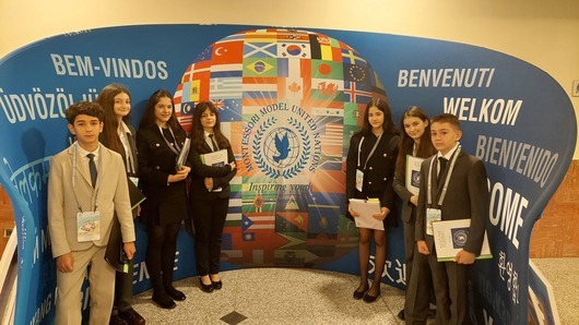 7 ученици от България решаваха глобални проблеми в симулация на заседание на ООН