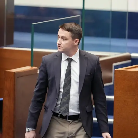Синът на Явор Божанков рани друго дете с пистолет на празненство в Арбанаси