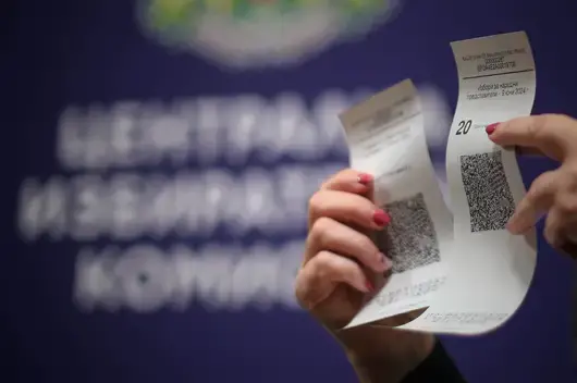 Весела Драганова ще се яви на изборите с "Трети март", ЦИК отказа друг двойник на Румен Радев