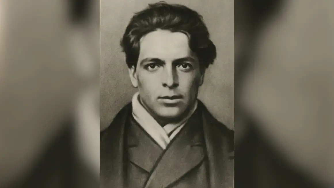 Произведение на Христо Смирненски се падна на матурата по литература