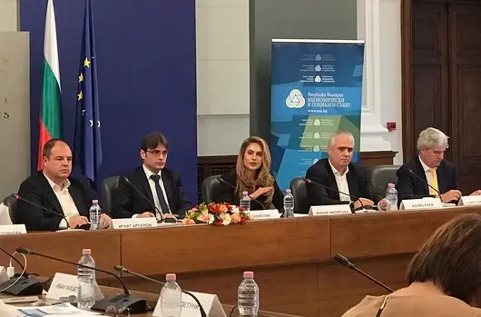 Комисията за потребителите откри неправилно превалутиране в аптеките