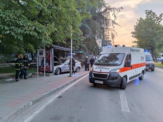 20-годишен блъсна четирима души на спирка във Варна