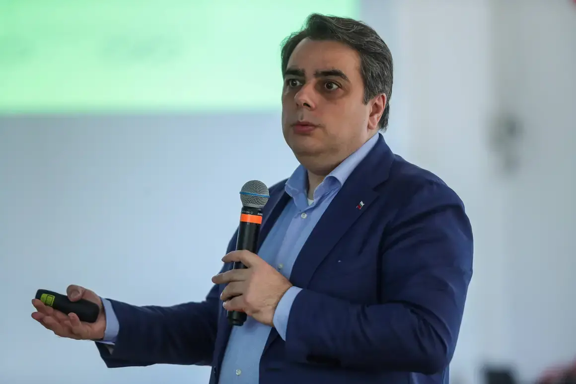 ПП: Готви се удар и срещу Асен Василев след поискания имунитет на Кирил Петков