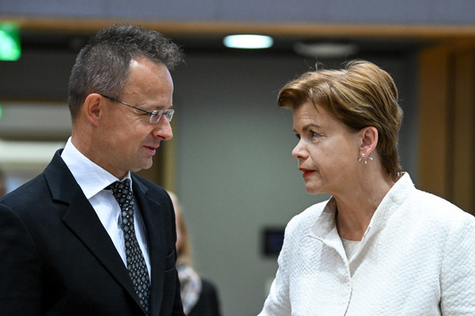 Унгария пак блокира европейската помощ за Киев с аргументите на Кремъл