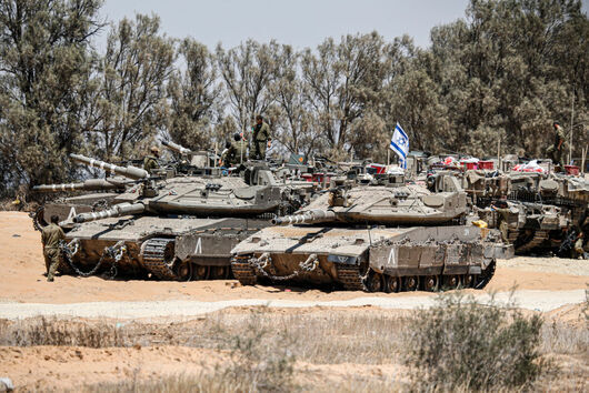 Израел ефективно контролира цялата сухопътна граница на Газа след като