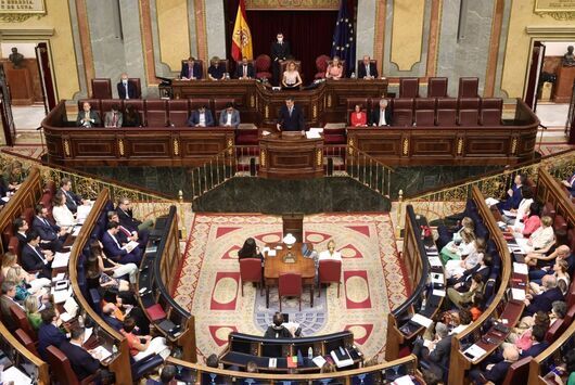 Испанските депутати приеха закона за амнистията на каталунските сепаратисти