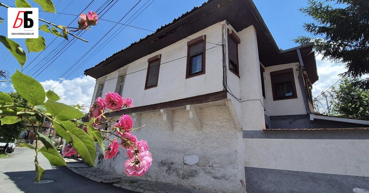 Фондацията на политика Манол Пейков е купила две трети от