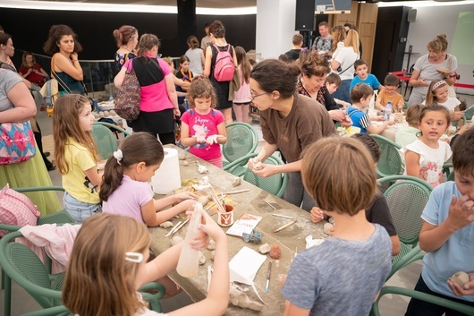 Детският празник продължава през целия юни с куклен театър в Централните хали