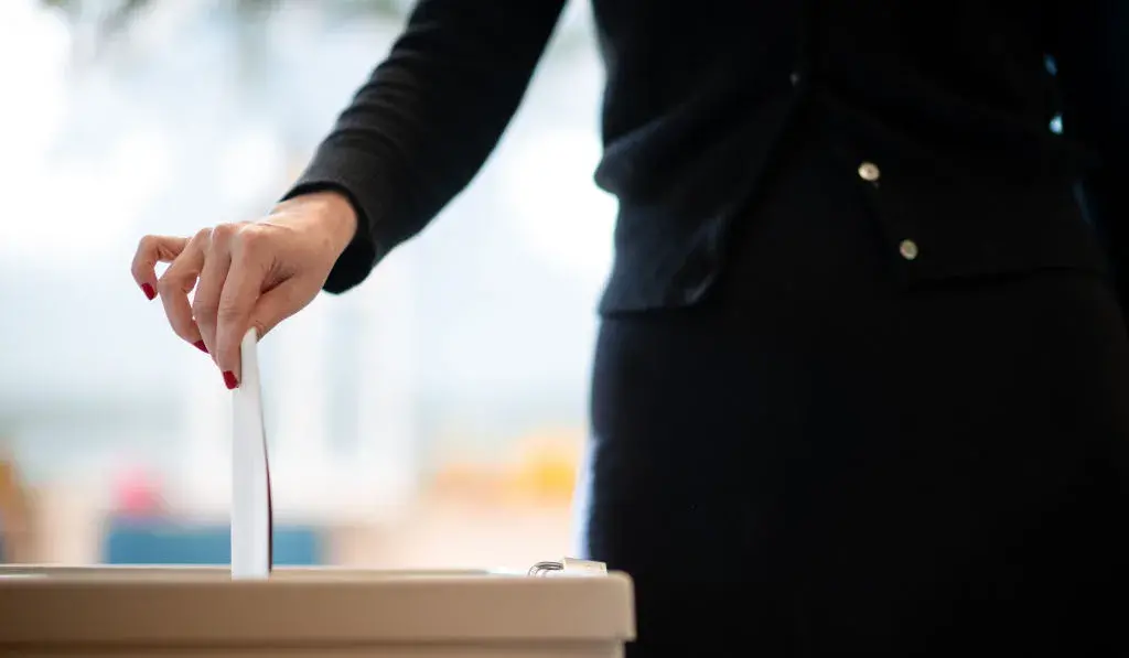 ЦИК определи драстично орязания брой секции за гласуване в държавите извън ЕС