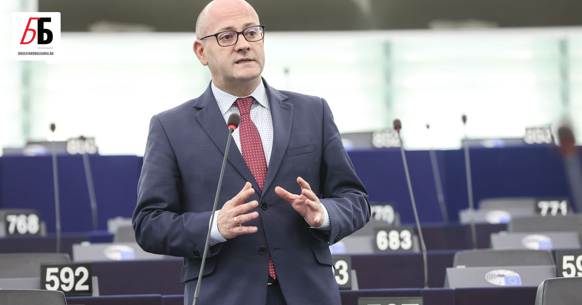 Евродепутатът Радан Кънев (ДБ/ЕНП) осъди приемането на промените, с които