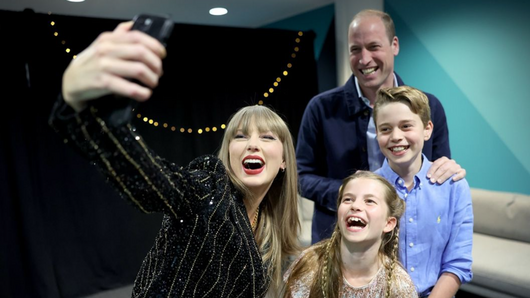 Селфи на Тейлър Суифт с принц Уилям и децата му обиколи интернет