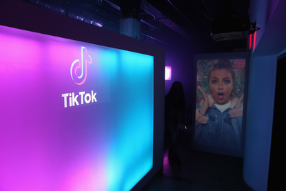 САЩ заплашва да забрани TikTok