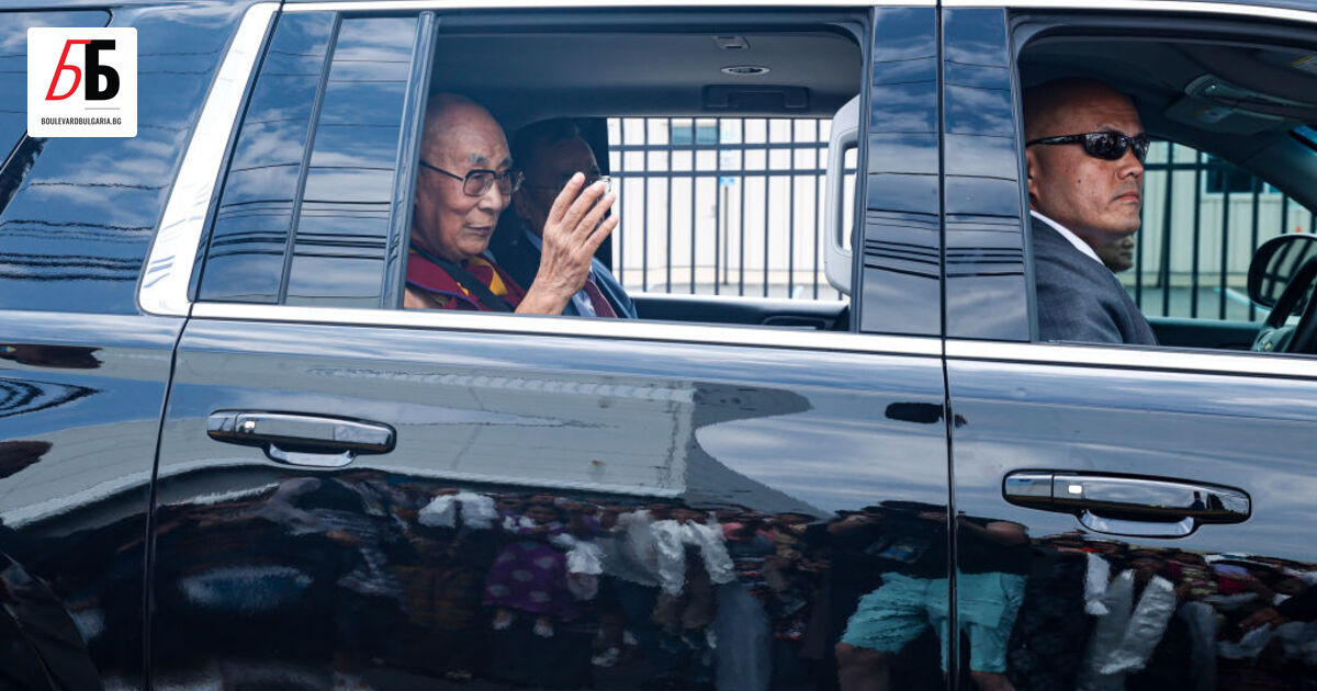 Тибетският духовен водач Далай Лама пристигна в САЩ, където ще