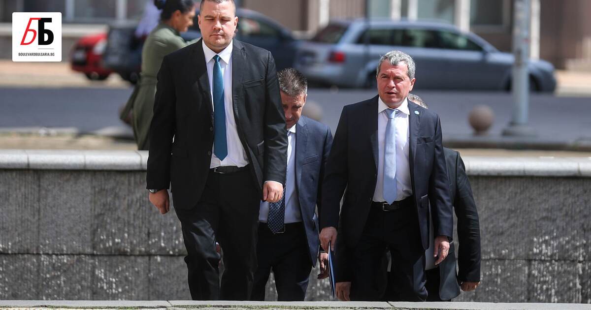 Депутатите от Има такъв народ направиха пълен обрат в знаковото