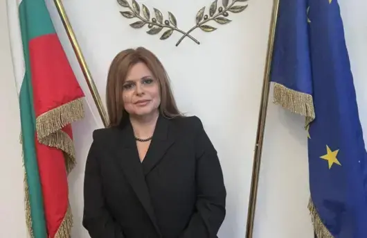 ДПС изключи зам.-председателя си Айсел Руфад от парламентарната си група
