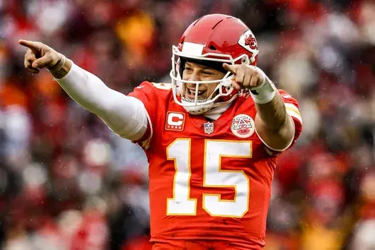 500 млн. за 10 години: Играч от NFL подписа най-скъпия договор в историята на спорта