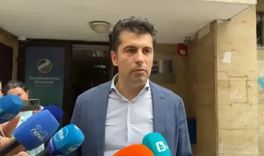 Кирил Петков: Ако ГЕРБ и ДПС си напазаруват депутати тази вечер, кабинет ще има