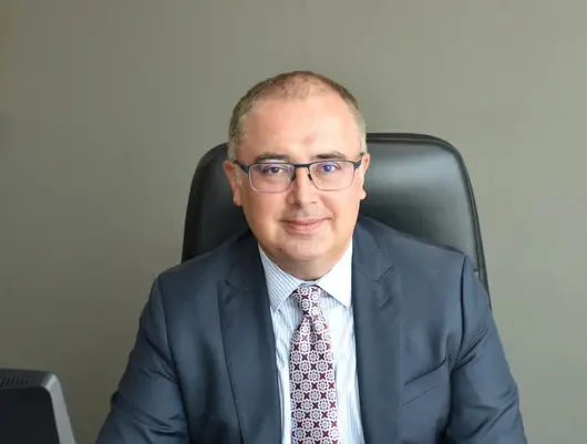 Втори заместник-председател на финансовия надзор подава оставка