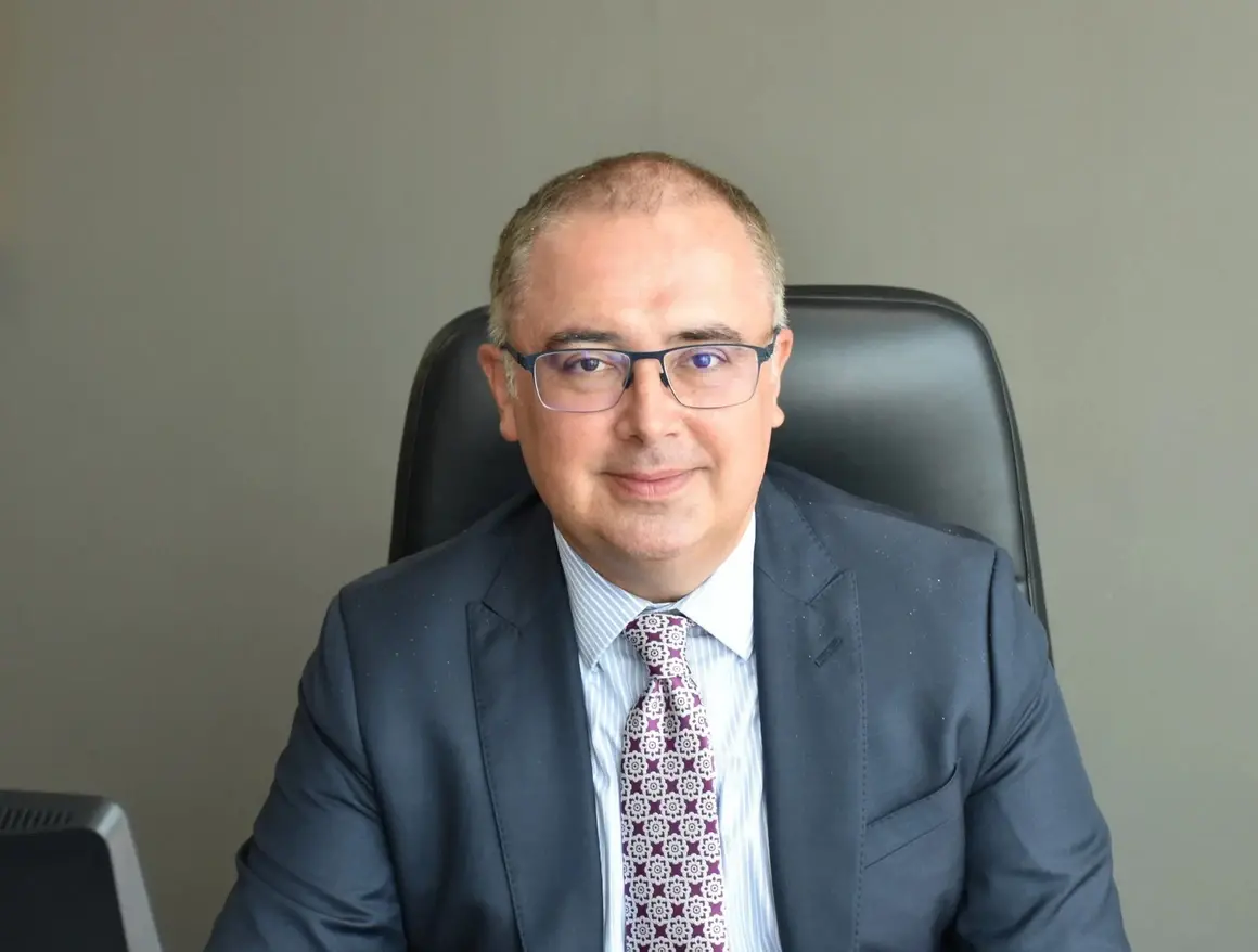 Втори заместник-председател на финансовия надзор подава оставка