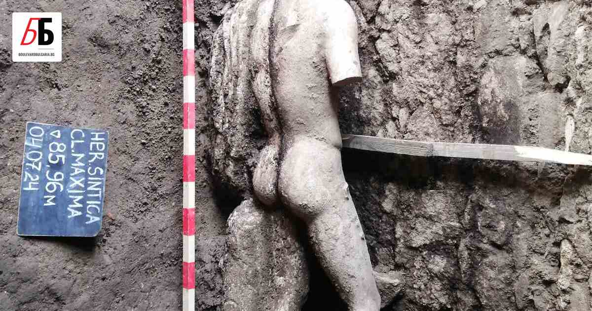 Първата изцяло мраморна статуя в България е открита при разкопки
