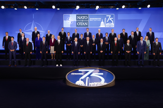 НАТО обеща 40 млрд. евро военна помощ за Украйна през 2025