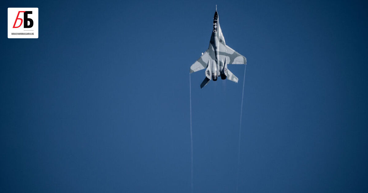 Авиобаза Граф Игнатиево най-после се сдоби с нова полоса за