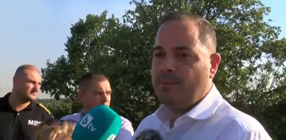 Лъже ли Калин Стоянов за ситуацията в с. Воден, където горяха къщи